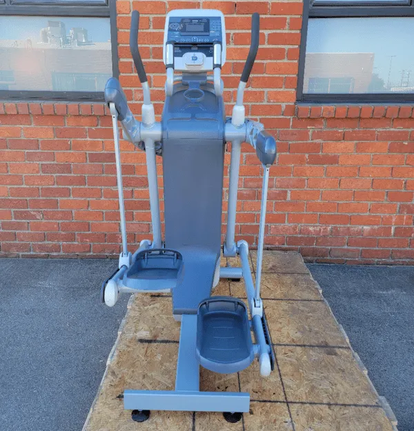 Precor AMT100i Elliptical - Refurbished